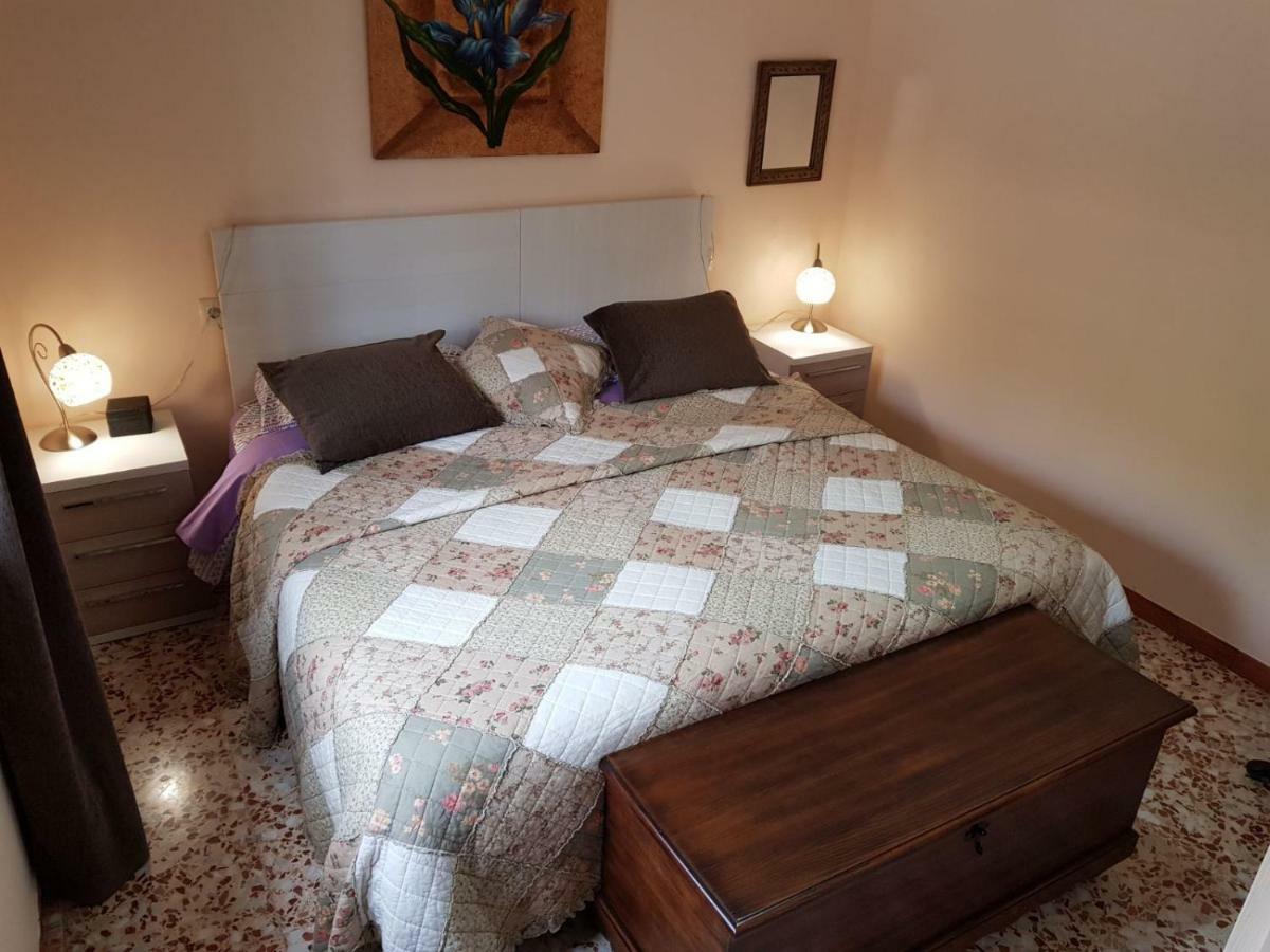Cortijo De La Cruz Villa อิซนาฮาร์ ภายนอก รูปภาพ
